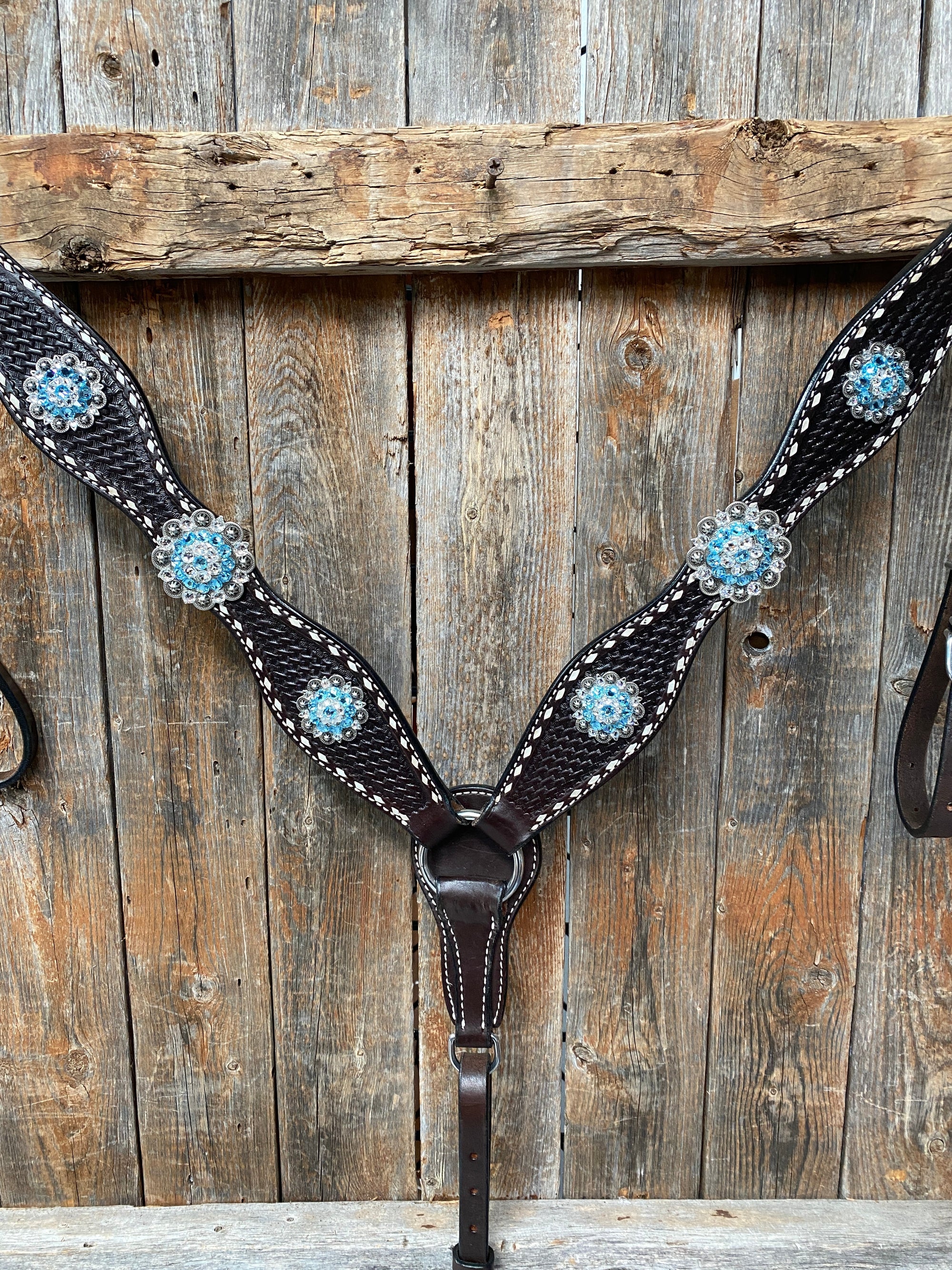 Dark Oil Buckstitch Aqua and Clear One Ear &amp; Breastcollar Tack Set 