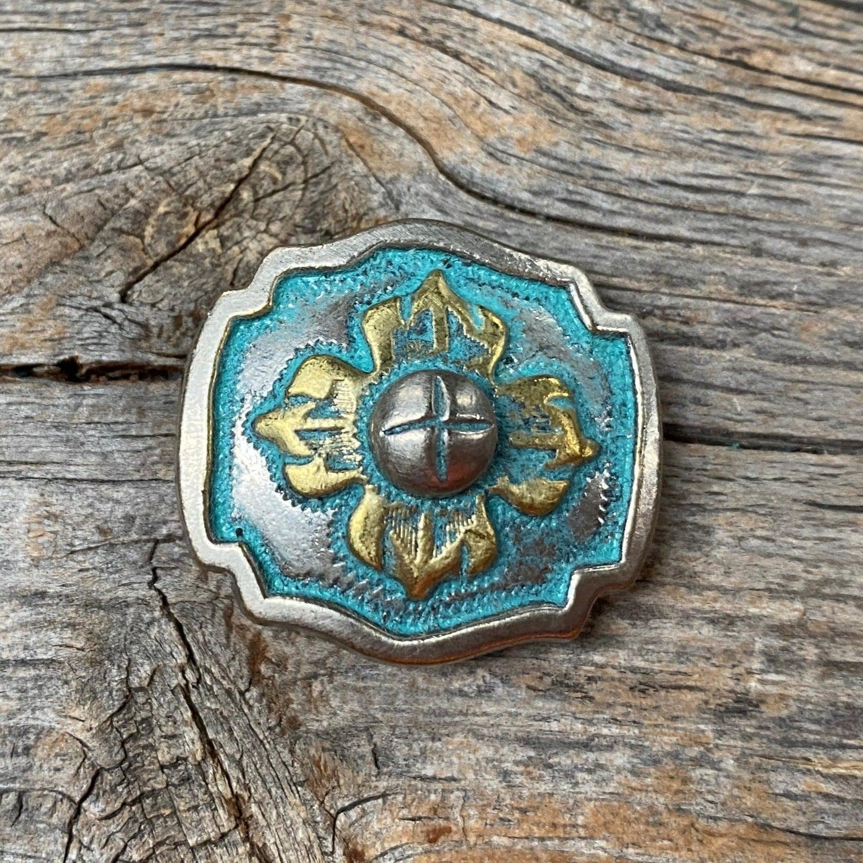 A Touch of Turquoise Concho 1.5&quot; W109L