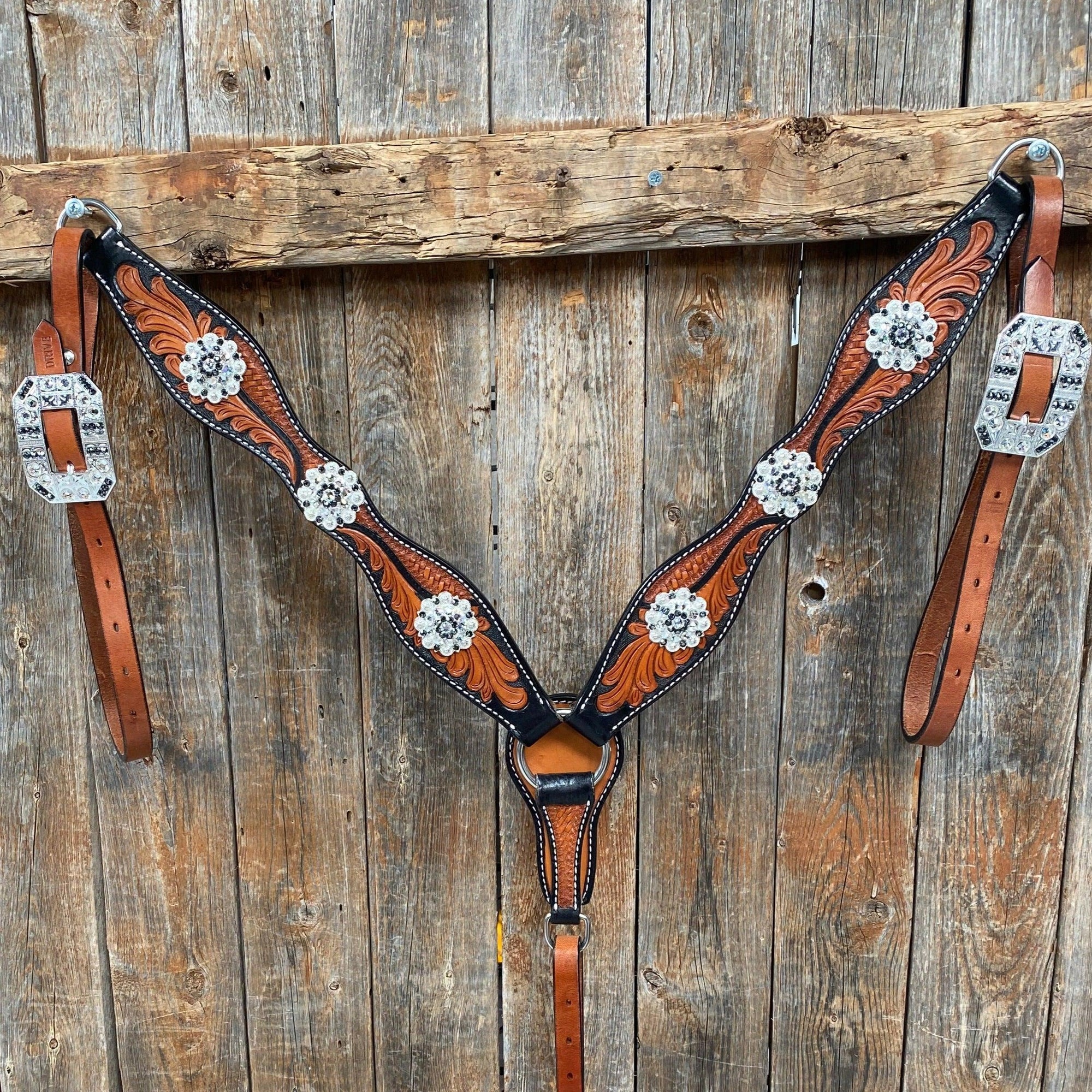 Two Tone Leaf Jet and Clear One Ear &amp; Breastcollar Tack Set 