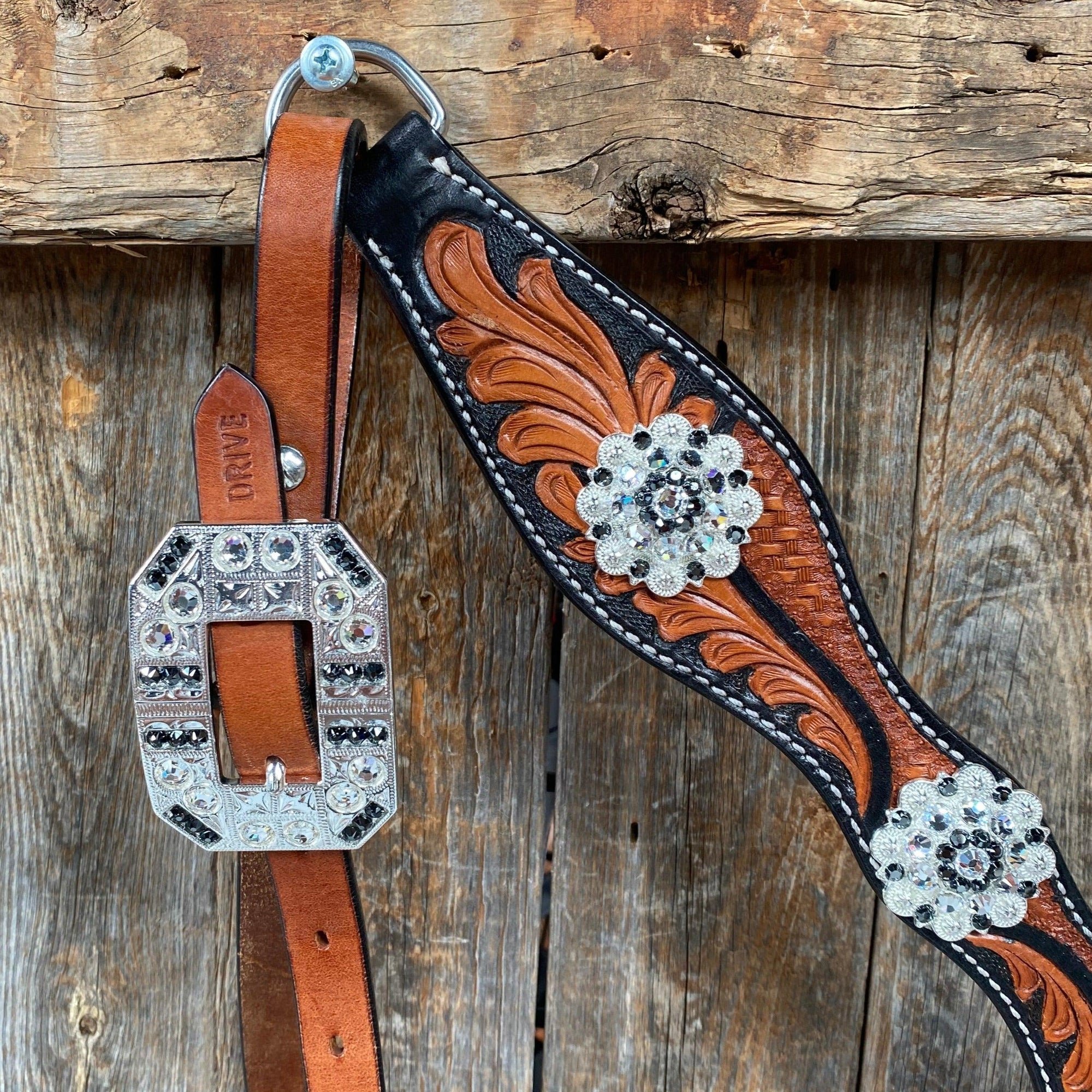 Two Tone Leaf Jet and Clear One Ear &amp; Breastcollar Tack Set 
