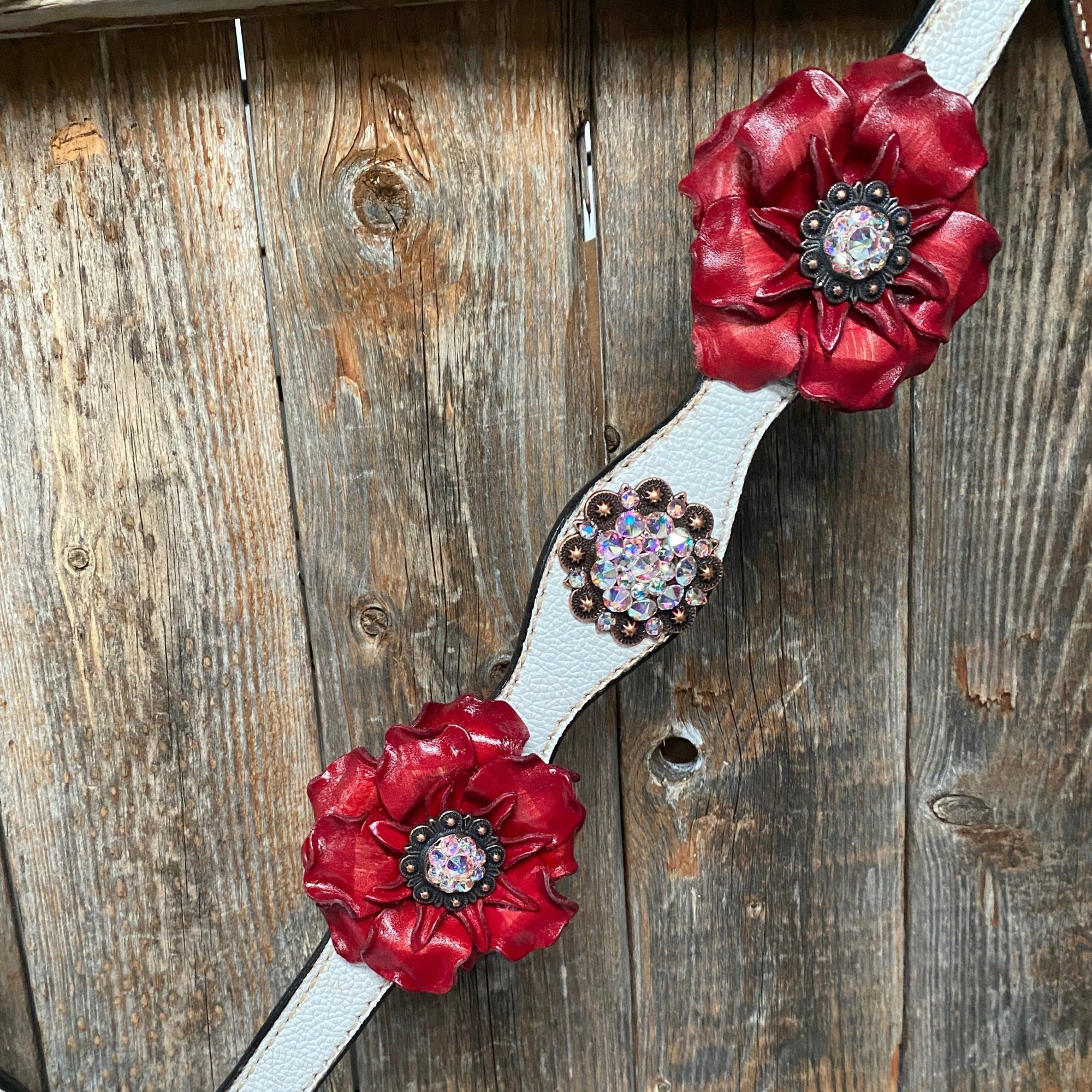 White Leather AB and Gardenias One Ear Tack Set with Wither Strap 