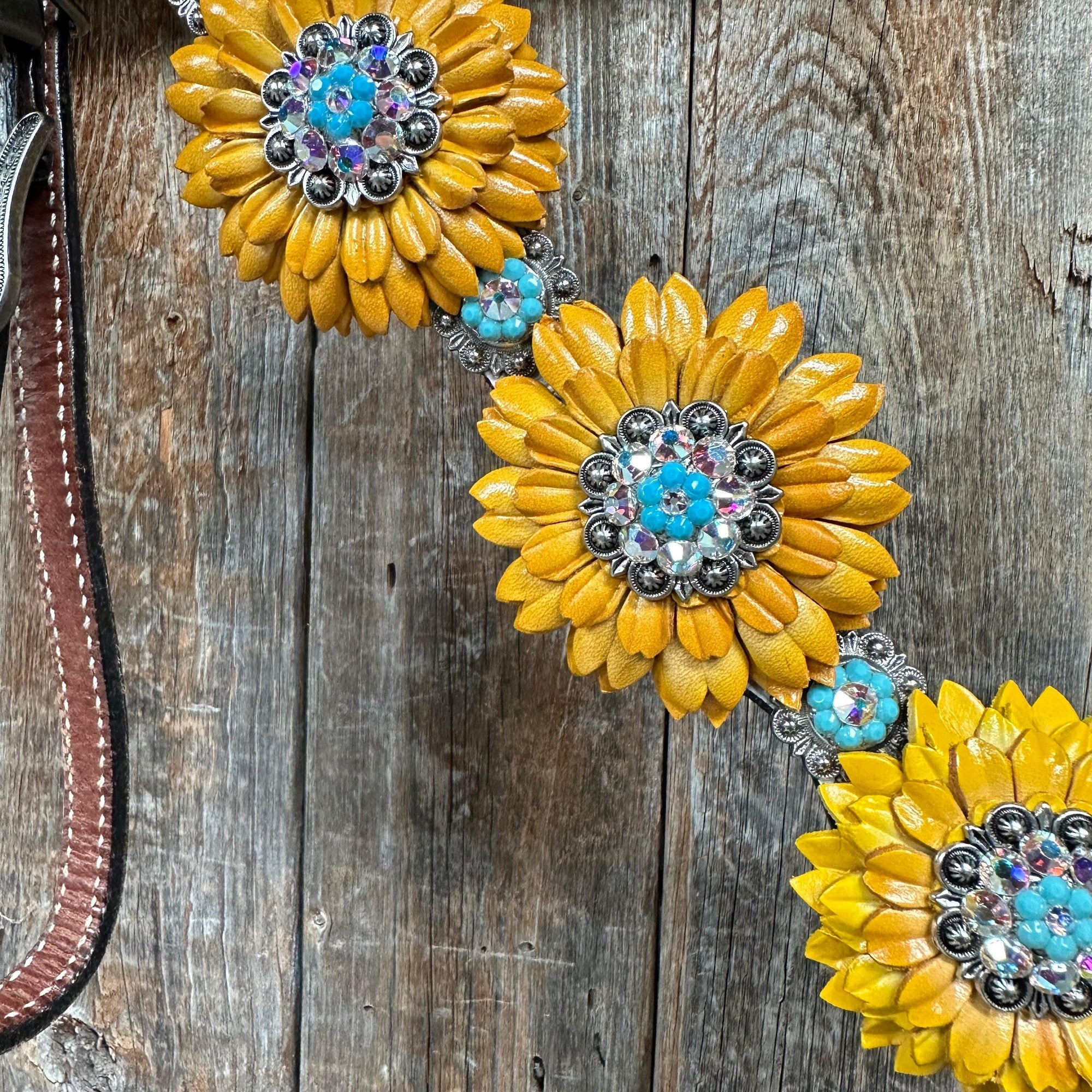 White Leather Turquoise Sunflower One Ear/ Breastcollar Tack Set 