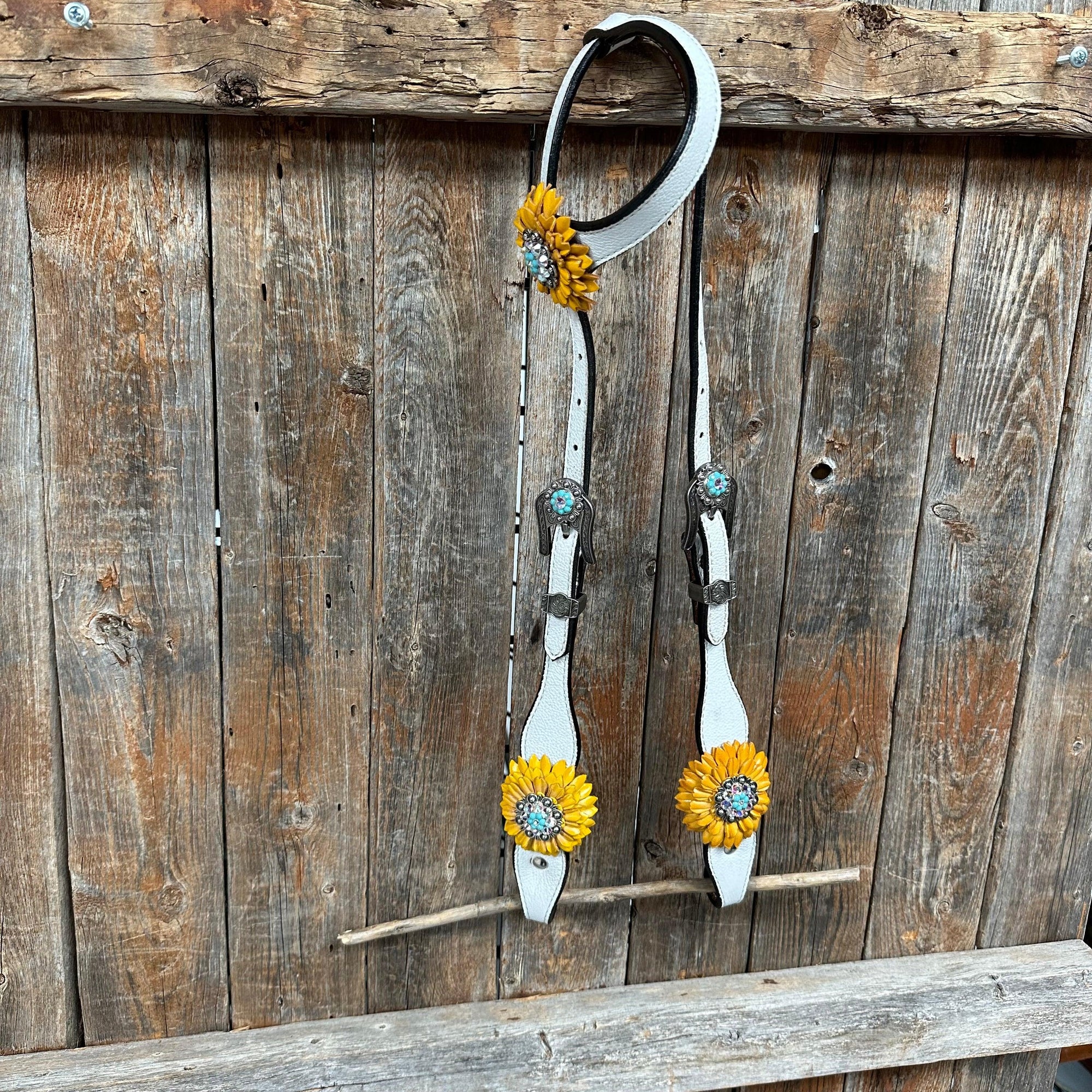 White Leather Turquoise Sunflower One Ear/ Breastcollar Tack Set 