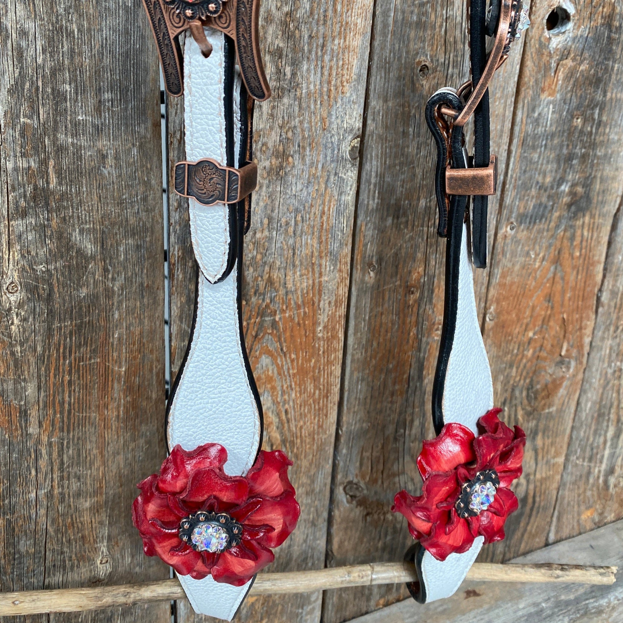 White Leather AB and Gardenias One Ear Tack Set with Wither Strap 