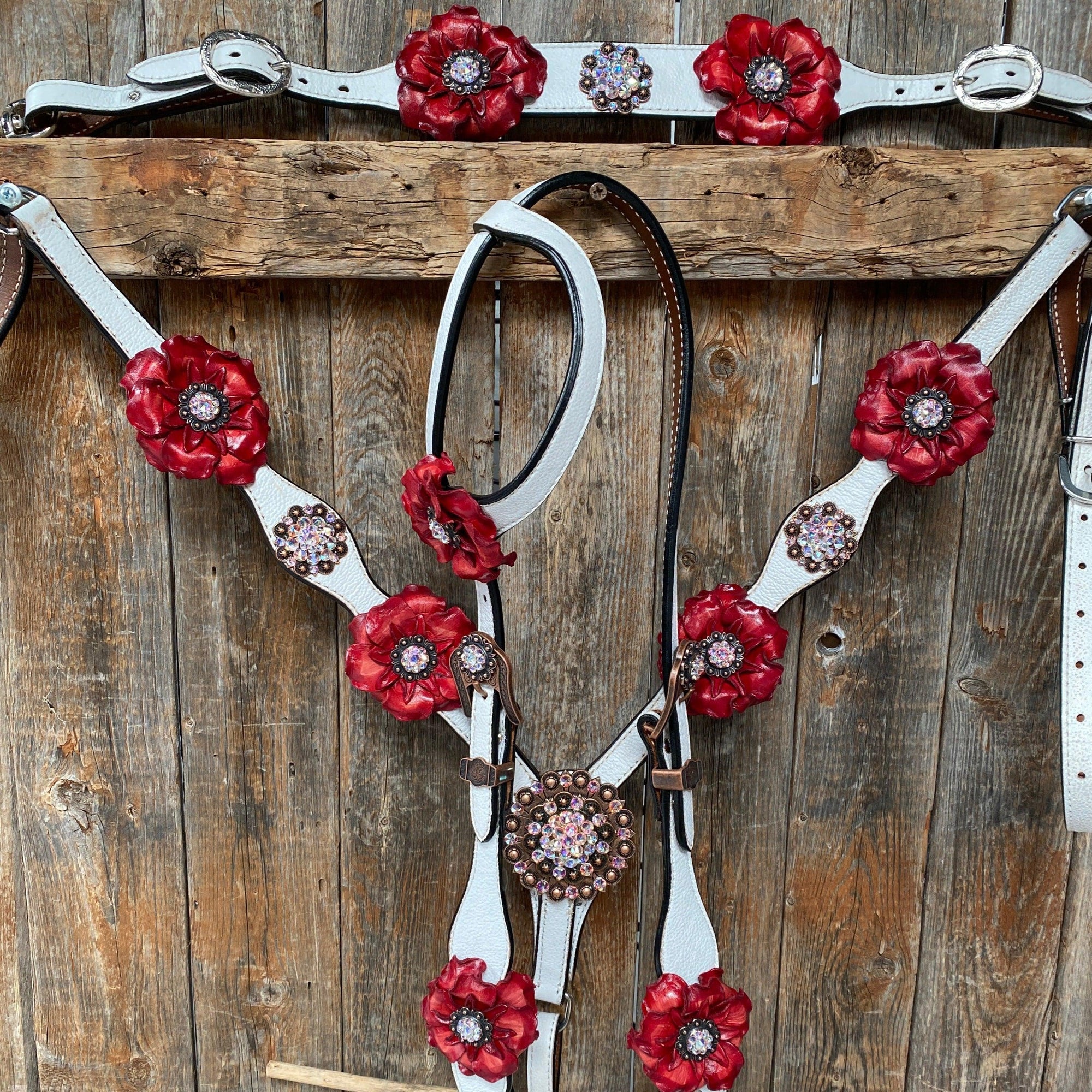 White Leather AB and Gardenias One Ear Tack Set with Wither Strap 