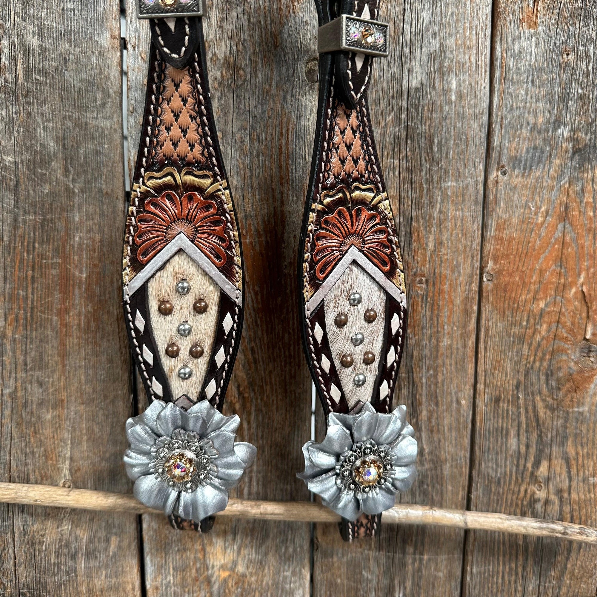 Cowhide Champagne and Silver One Ear/ Breastcollar Tack Set 