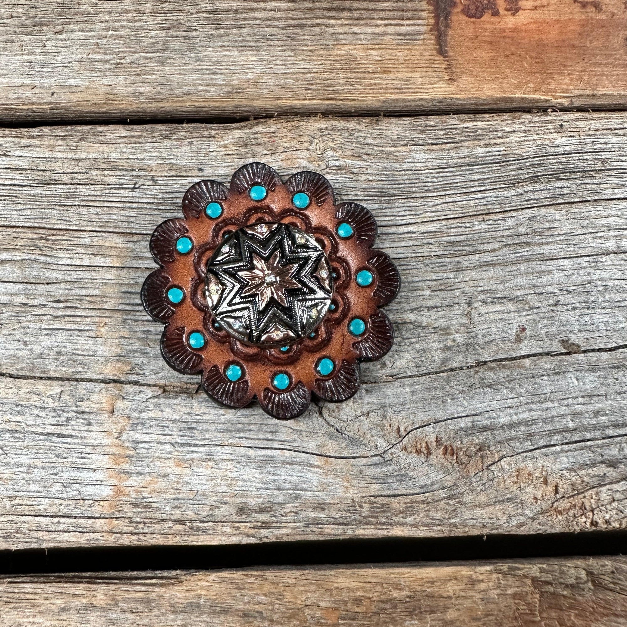 Leather Rosette Dark Oil Edges with Starburst Western Concho R112W185S
