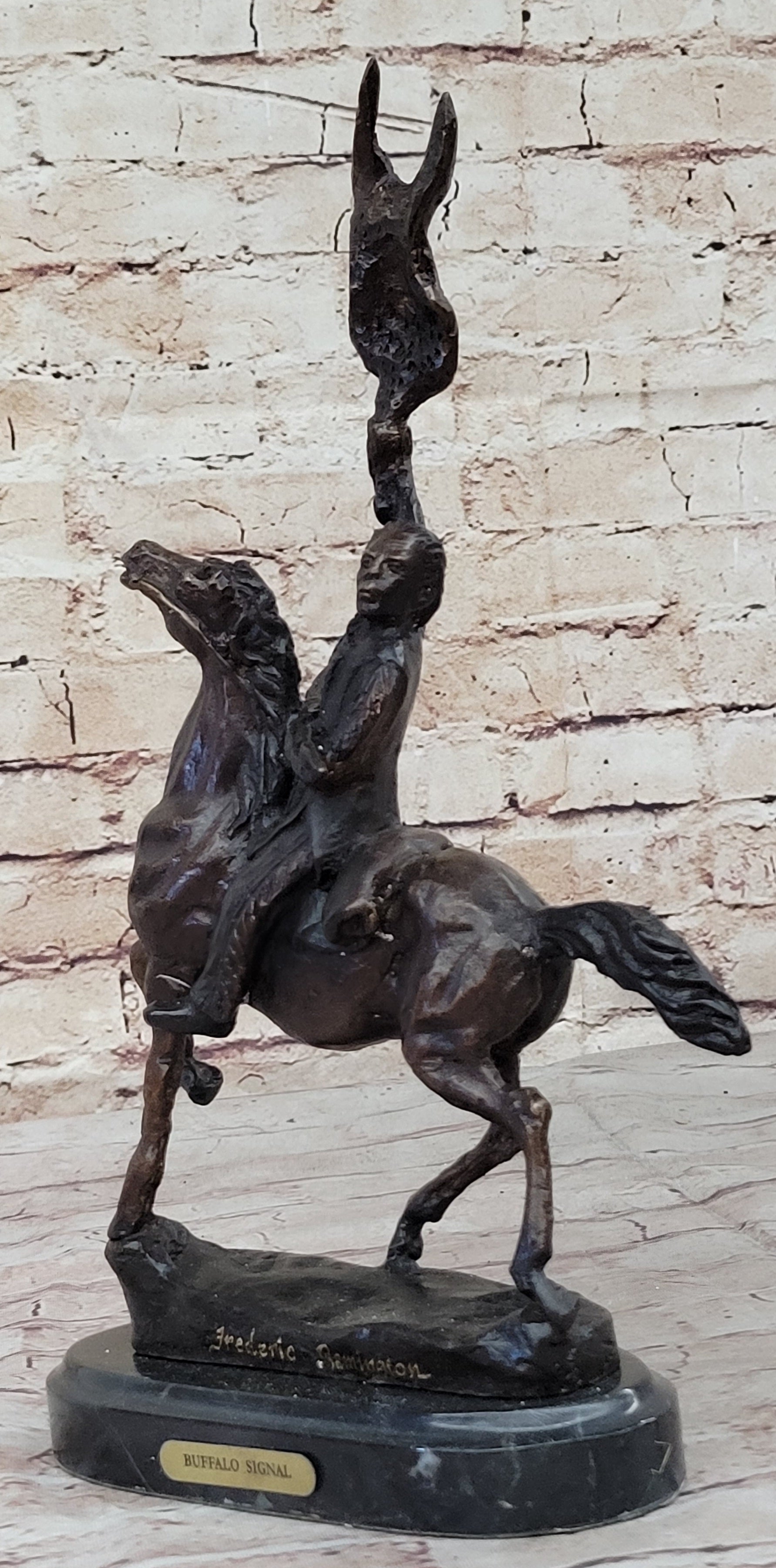 BUFFALO SIGNAL Frederic Remington Bronze Desktop Statue Sculpture Western 13&quot; x 9&quot;