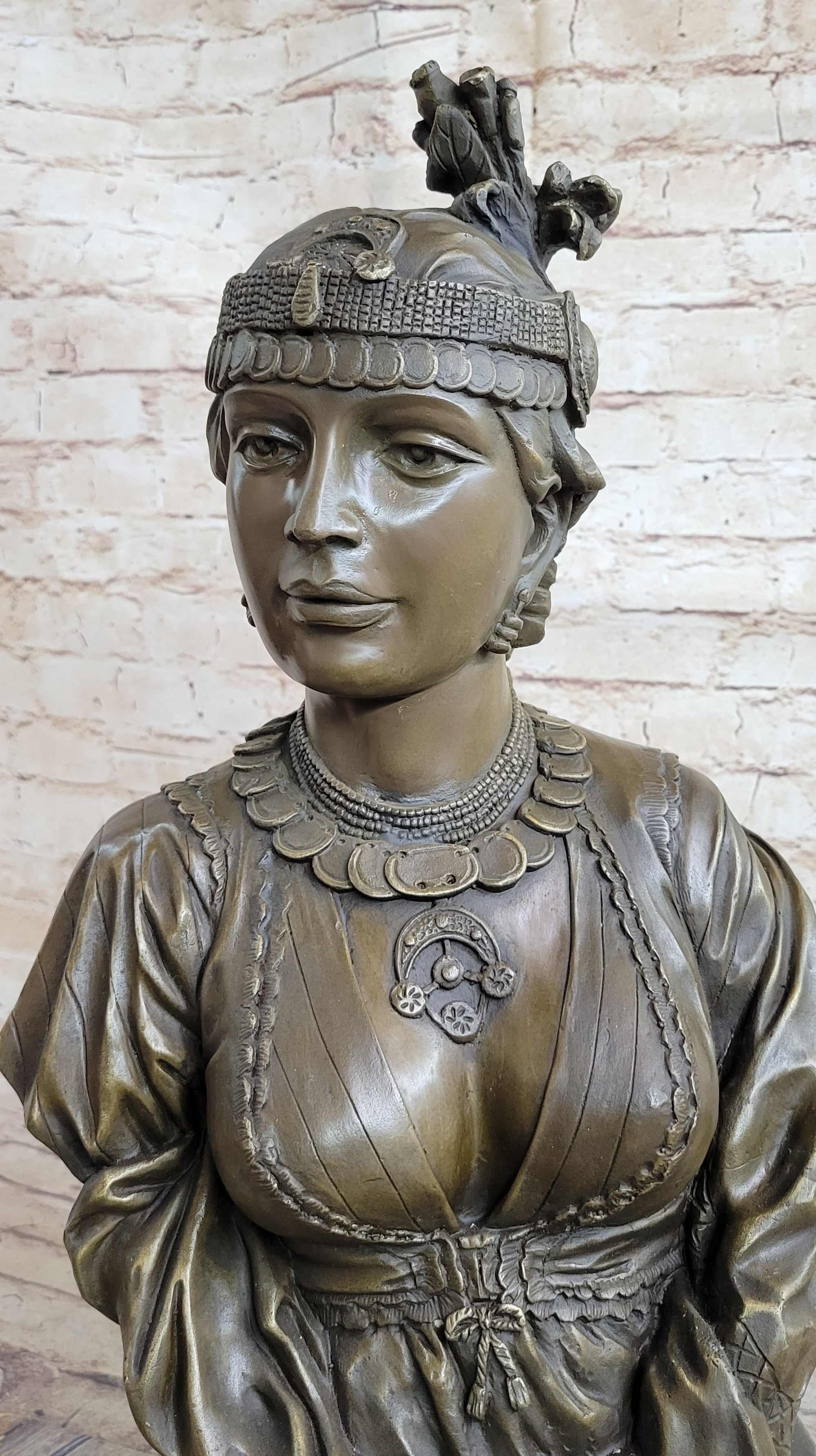 Native American Girl Bronze Bust Sculpture Statue Pocahontas Sacajawea by Villanis 19&quot; x 11&quot;