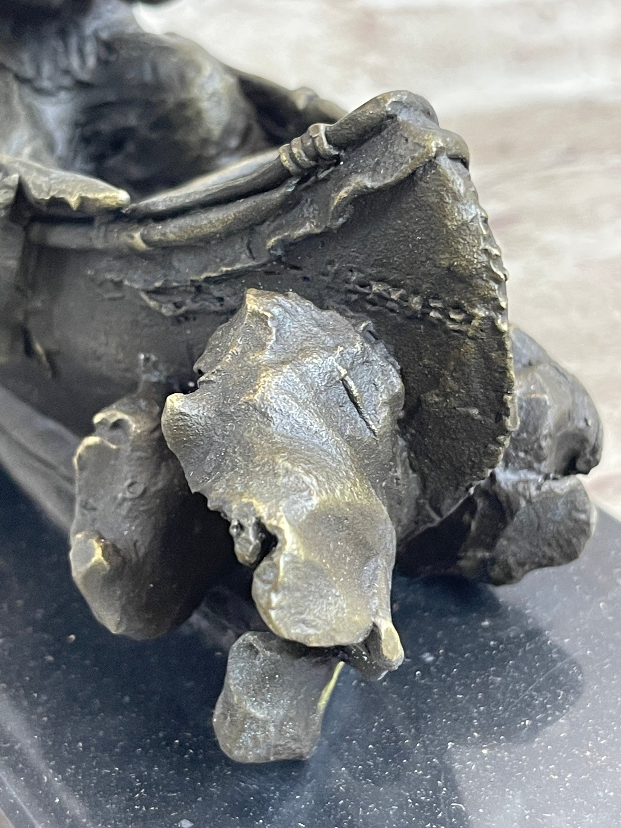 Native American Indian Man in Canoe Bronze Statue Sculpture Figure 7&quot; x 10&quot;