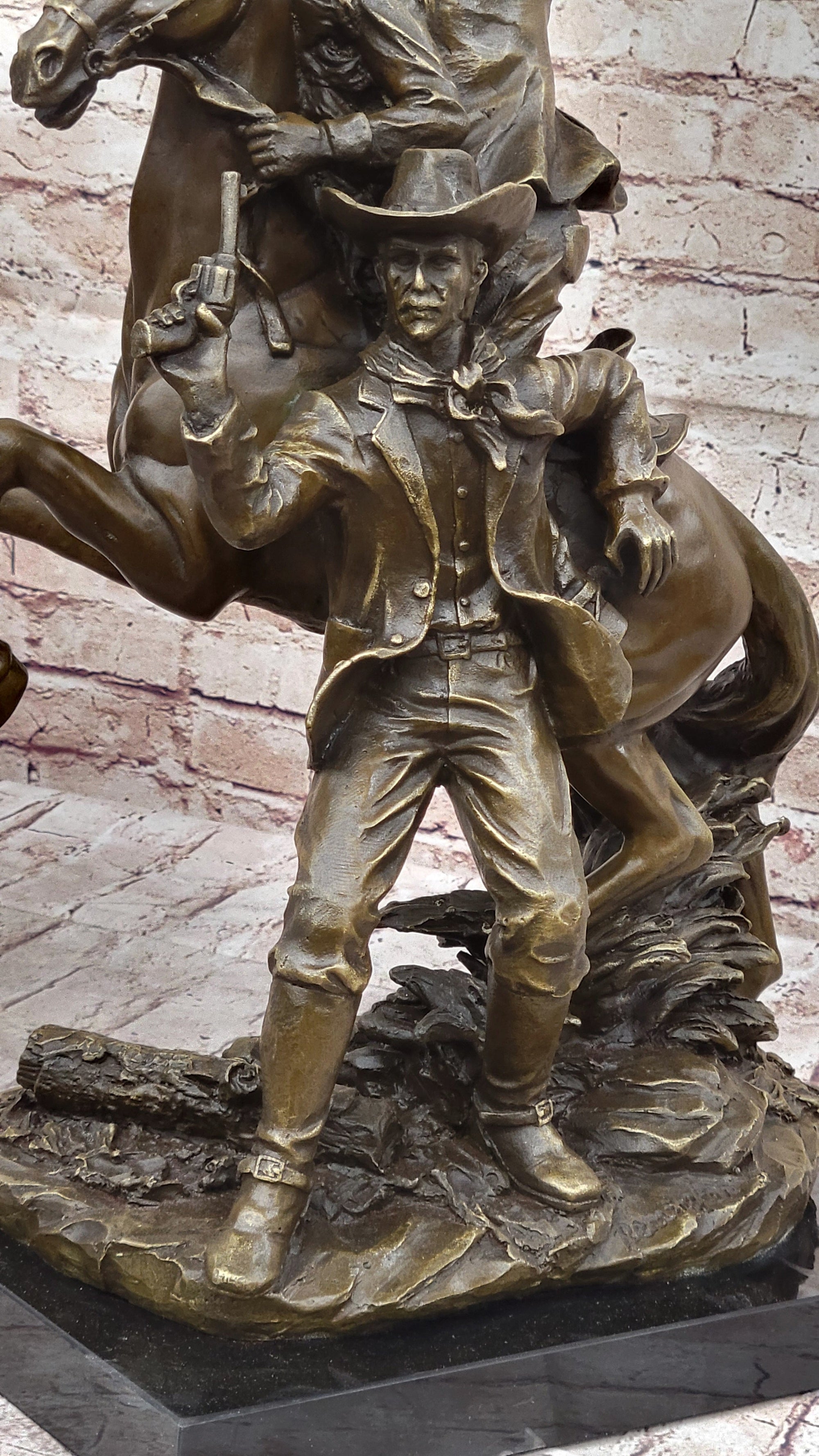 Hot Cast Bronze Western Cowboy Gunslinger Outlaw on Horseback Statue Sculpture