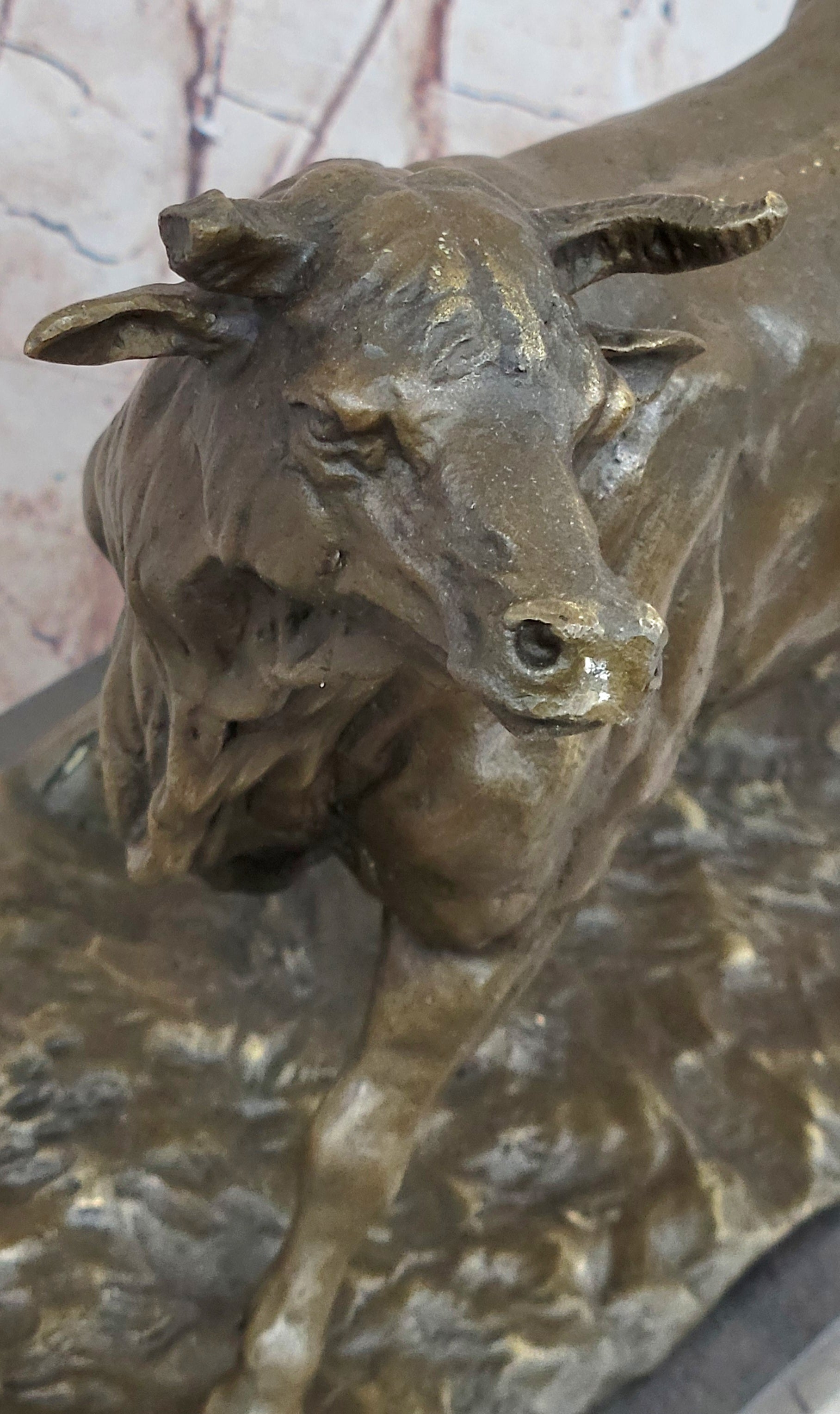Trotting Bull - Hot Cast Bronze Sculpture Statue Cattle Cow Art Decor