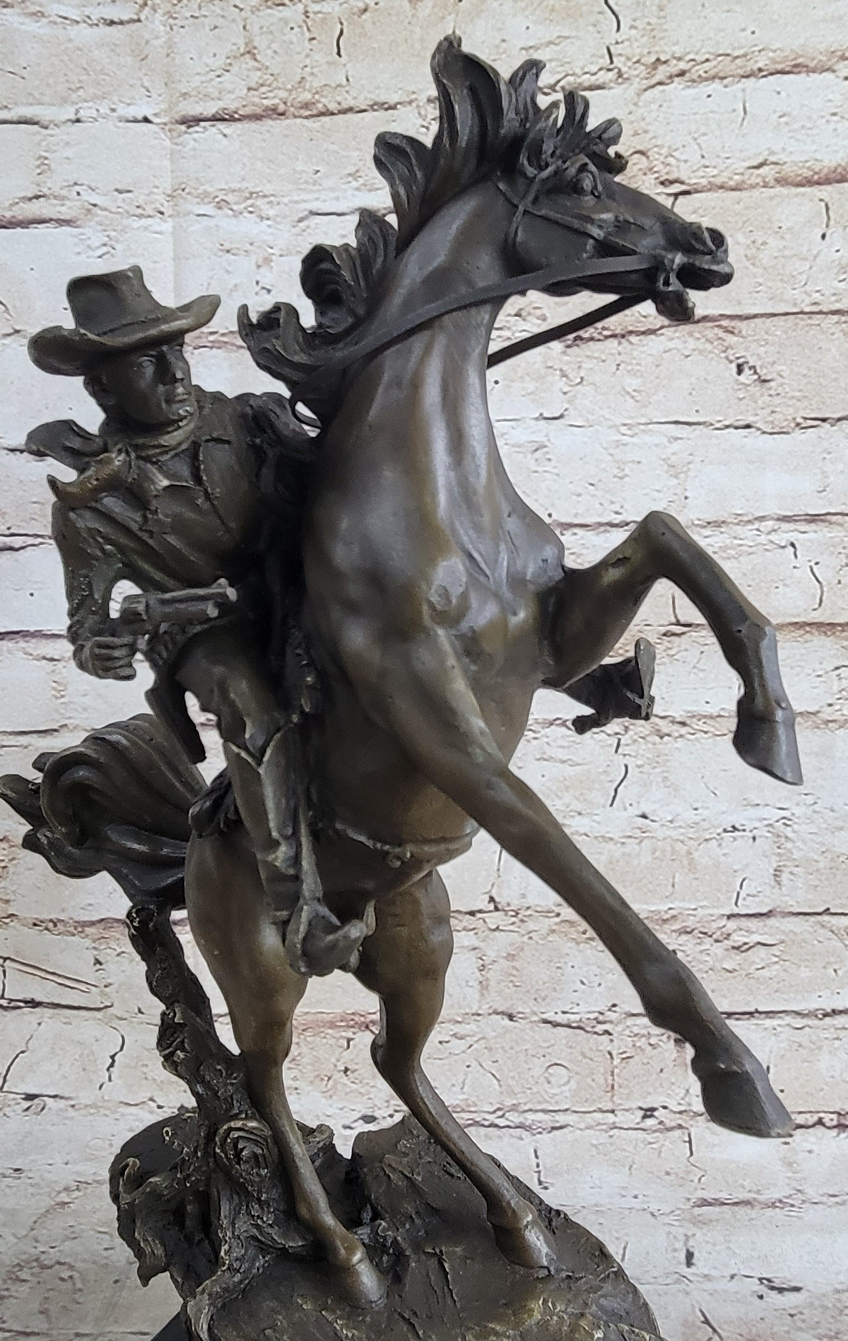 Country Western Wild West Cowboy Gunslinger on Horseback Bronze Sculpture Decor