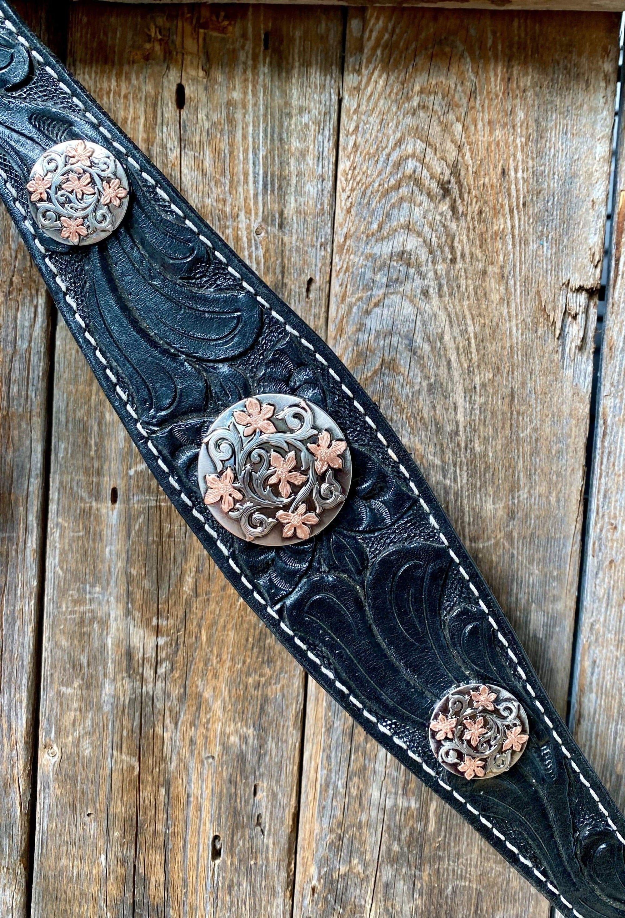 Black Breastcollar 