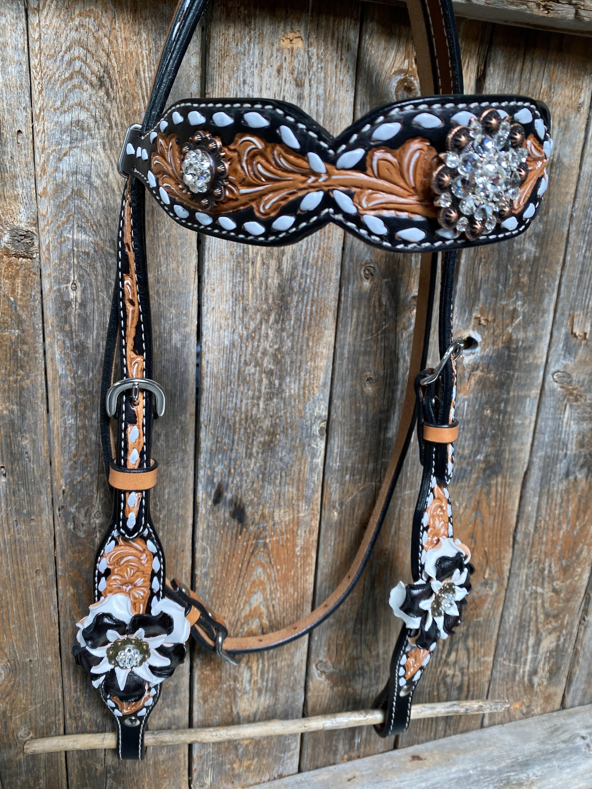 Buckstitch Flower Browband / One Ear Tack Set 