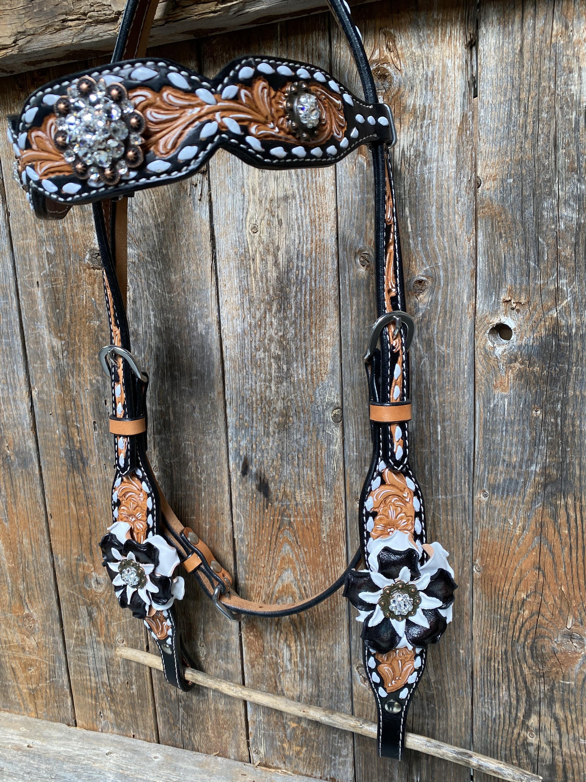Buckstitch Flower Browband / One Ear Tack Set 