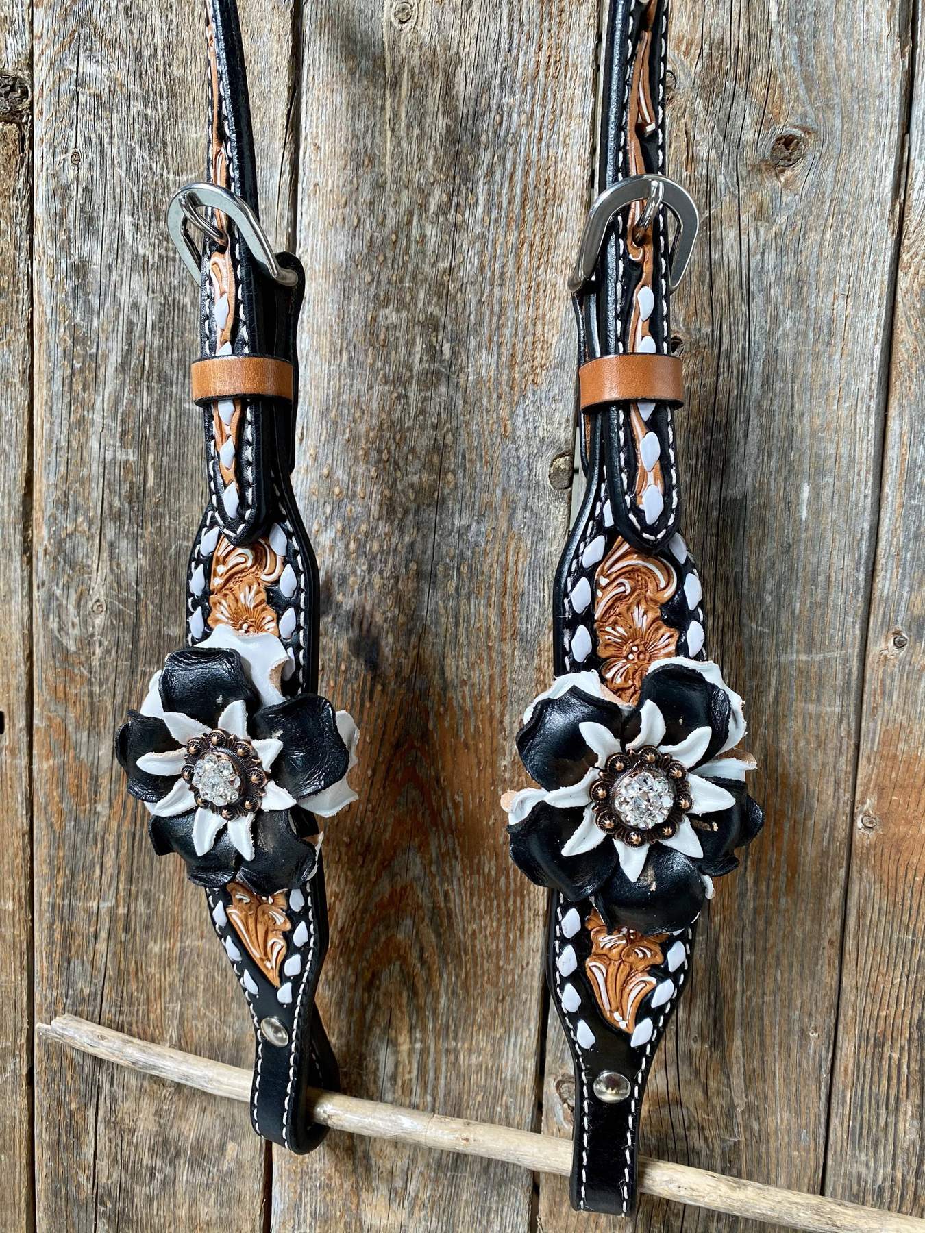 Buckstitch Flower Browband / One Ear Tack Set 