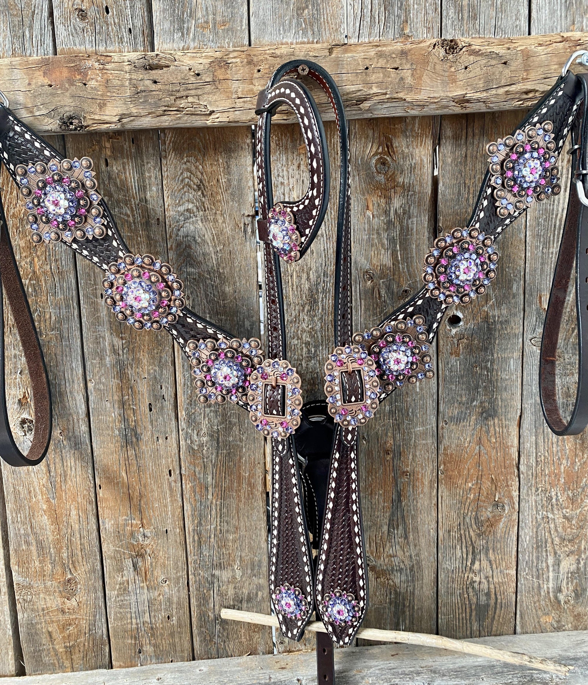 Dark Oil Buckstitch One Ear Headstall &amp; Breastcollar - Pink 