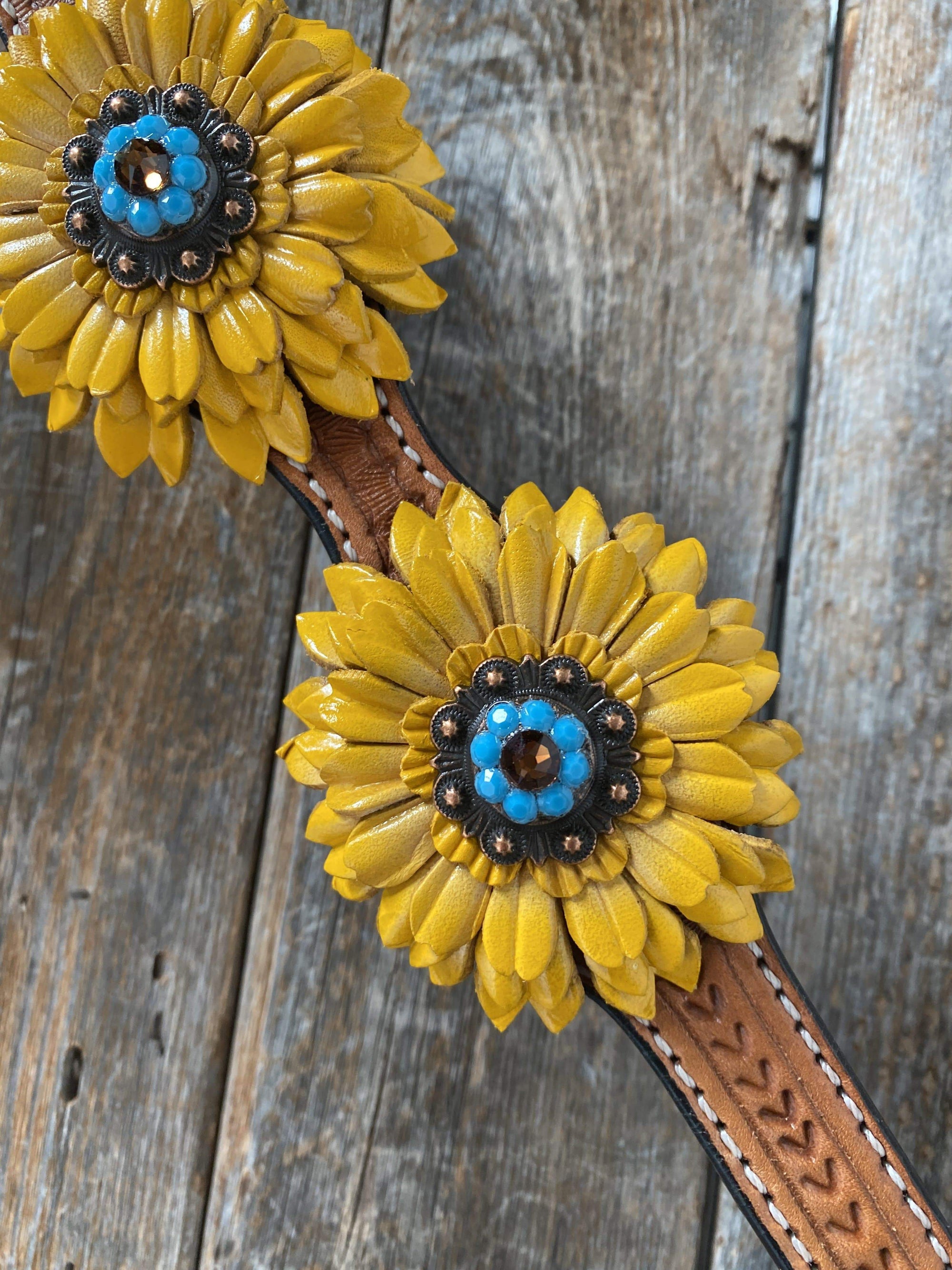 One Ear &amp; Breastcollar -Yellow Daisy 