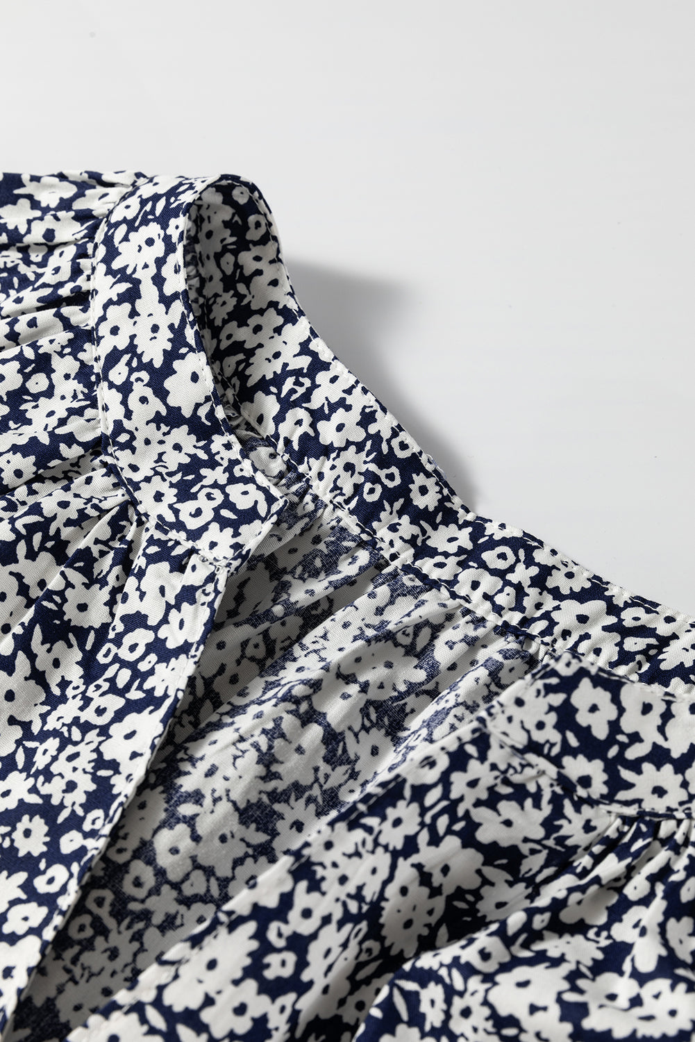 Floral V-Neck Puff Sleeve Blouse