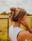 The Scottie Claw Clip in Ombre Brown