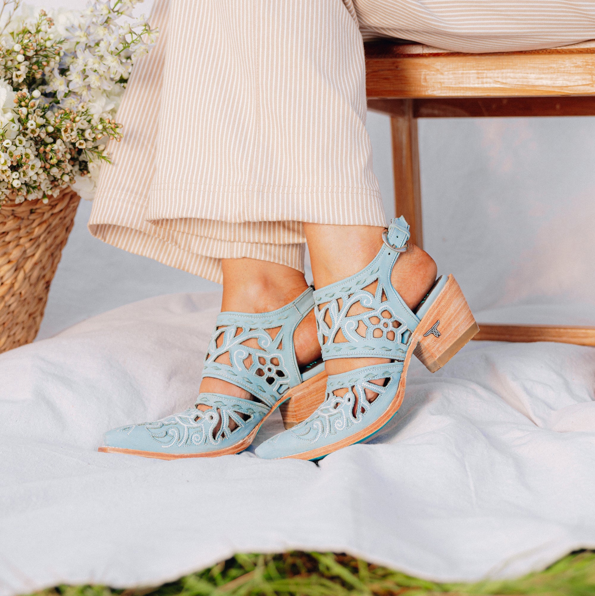 Robin Cut Out Slingback Mule - Powder Blue