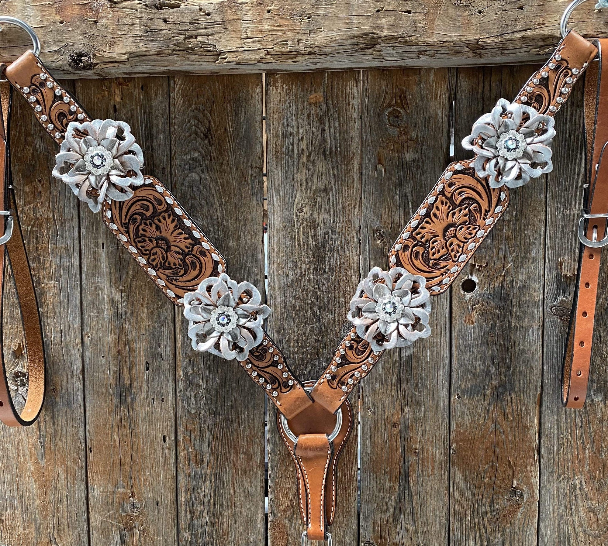 Silver Buckstitch Breastcollar - 